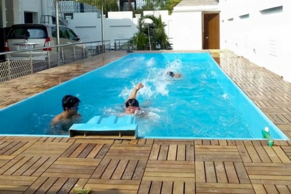 Endless Swimming Pool