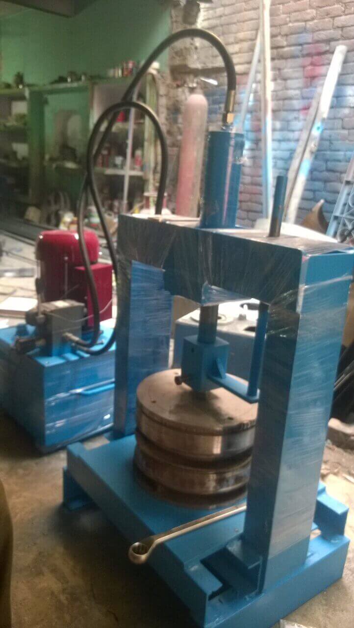  Paper Plate Lever Type Hydraulic Machine manufacturers in Delhi