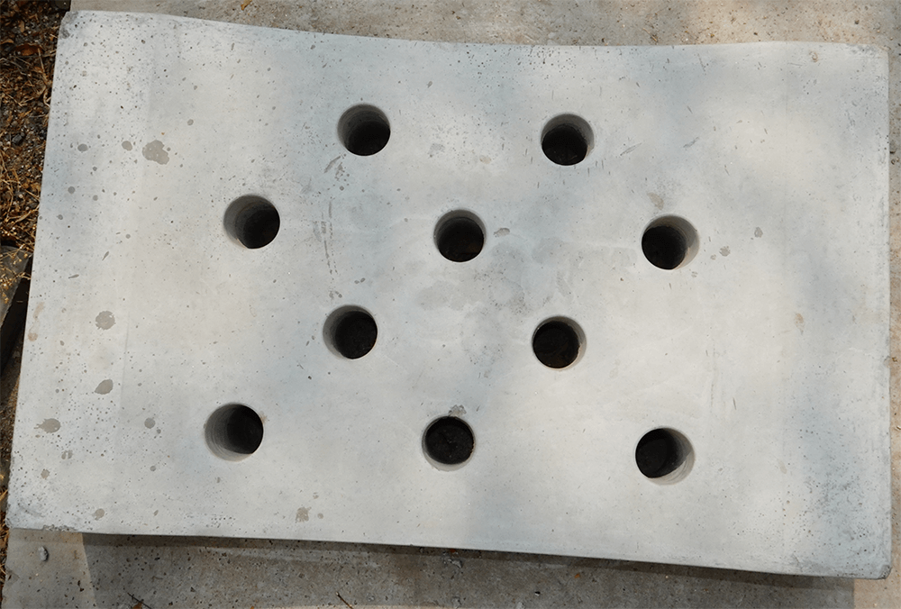 SAUCER DRAIN WITH HOLES - DRAIN COVER
