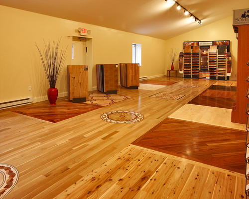 LAMINATED WOODEN FLOORING