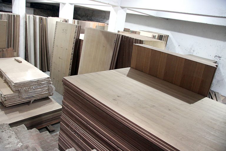  INDIAN & IMPORTED WOOD/TIMBER manufacturer in New Delhi