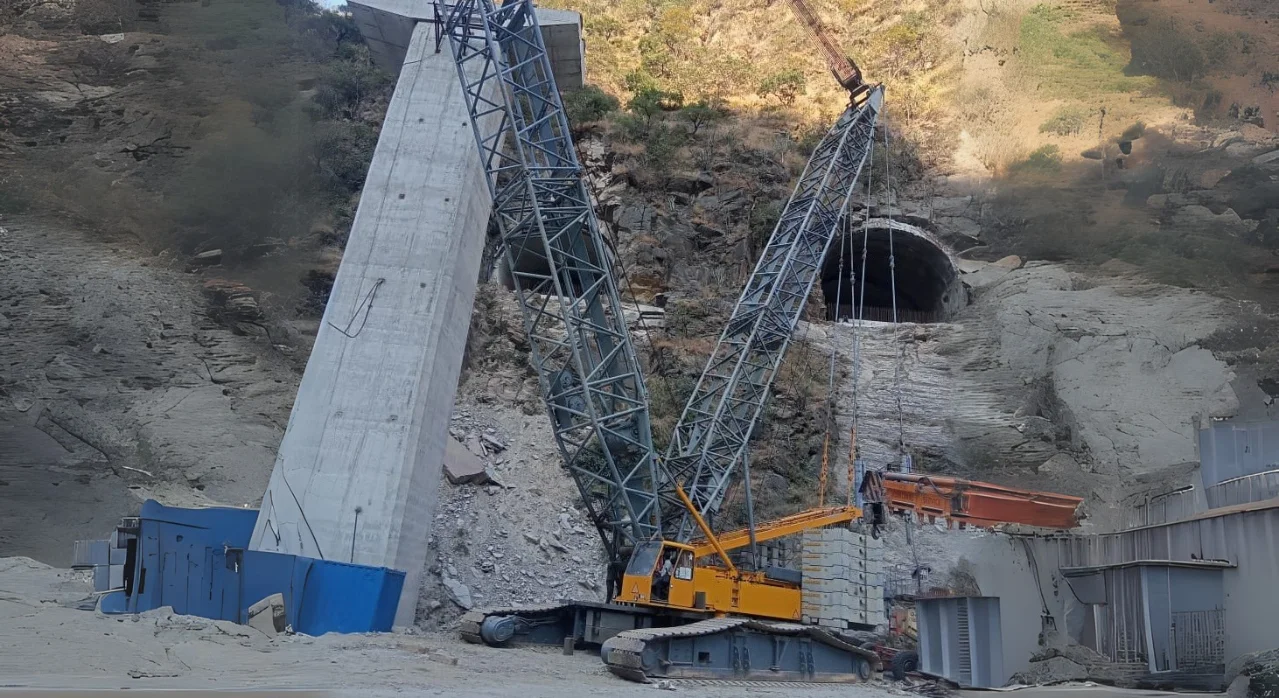 Reliable Crane Hire in Delhi NCR | Jagdamba Crane Service