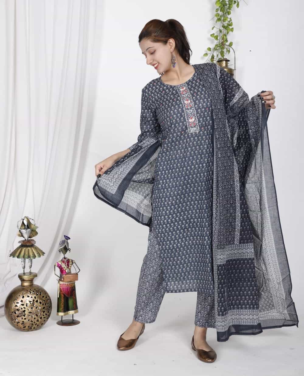 GREY PRINTED COTTON KURTI SET