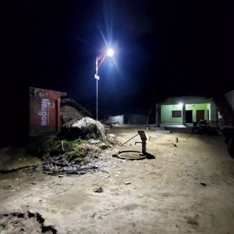 Solar Integrated Highmast Light