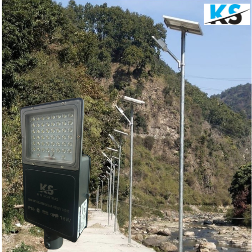 Solar Semi Street Light 18watt 