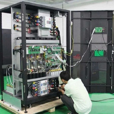 Industrial Ups AMC
