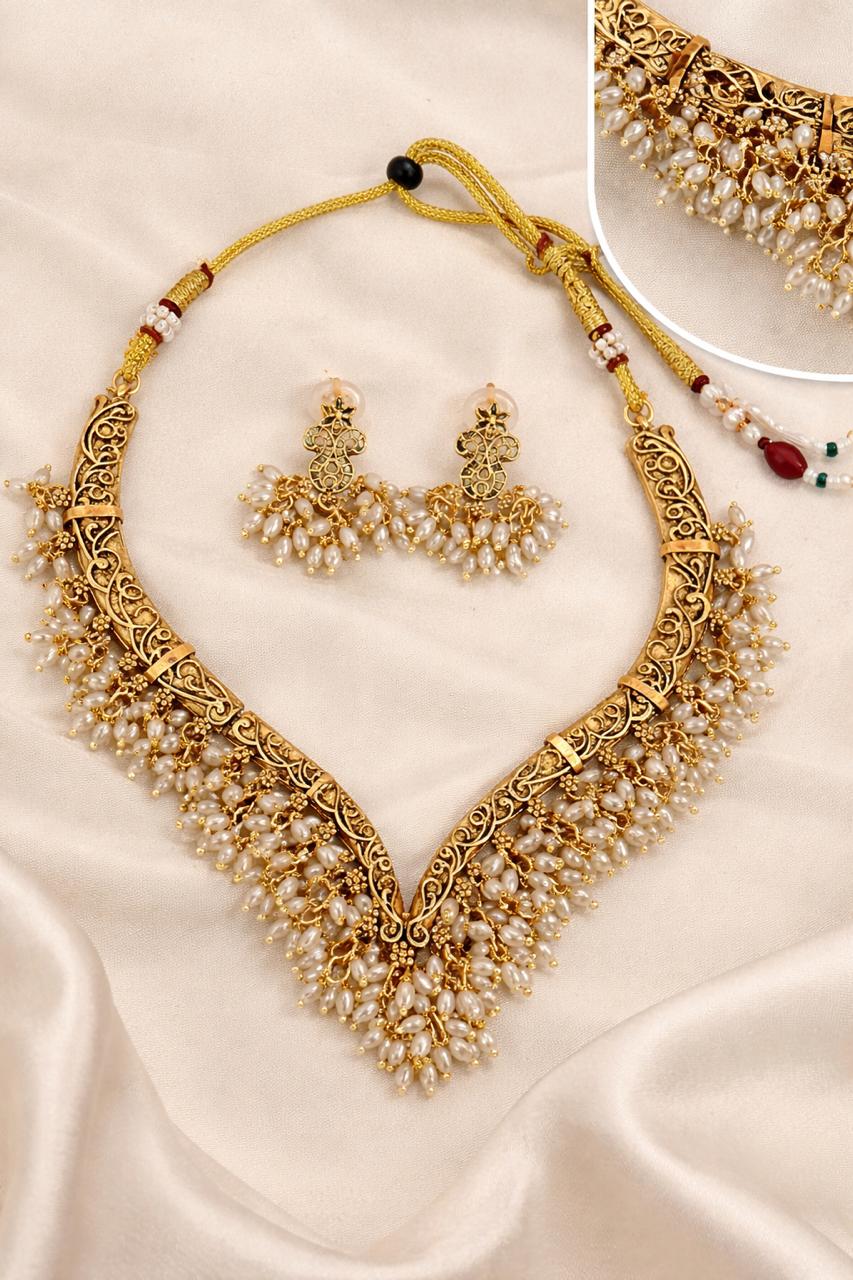 Antique Gold-Plated V-Shaped Temple Choker with Rice Pearl Clusters