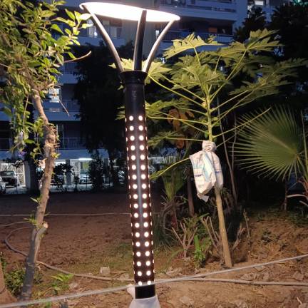 Garden Pole Light