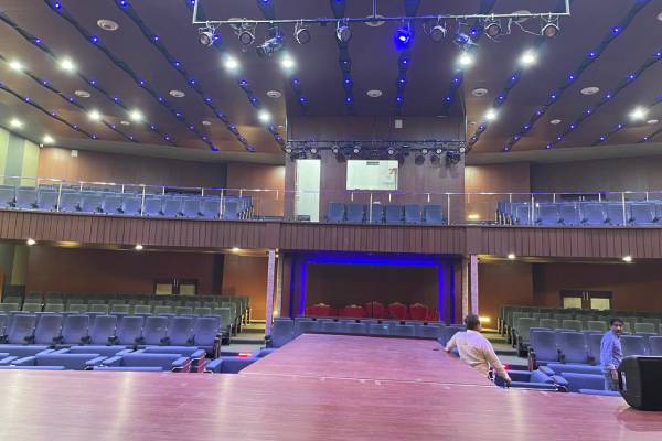 Bar & Restaurant Interiors