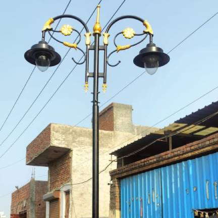 Fancy Pole Light
