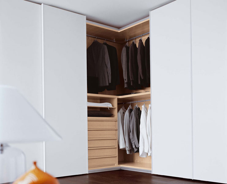 CORNER SLIDING WARDROBE