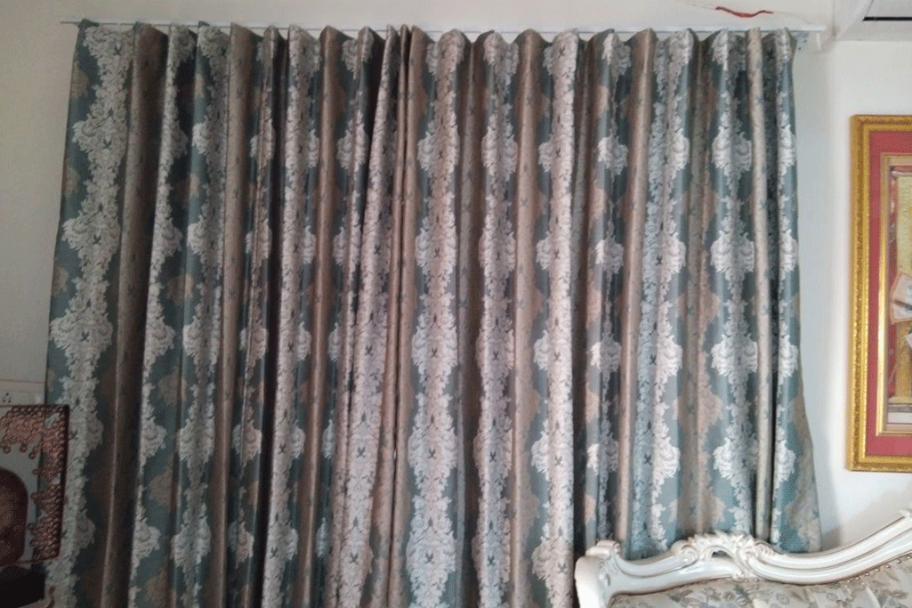 Curtain fabric