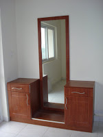 dressing table