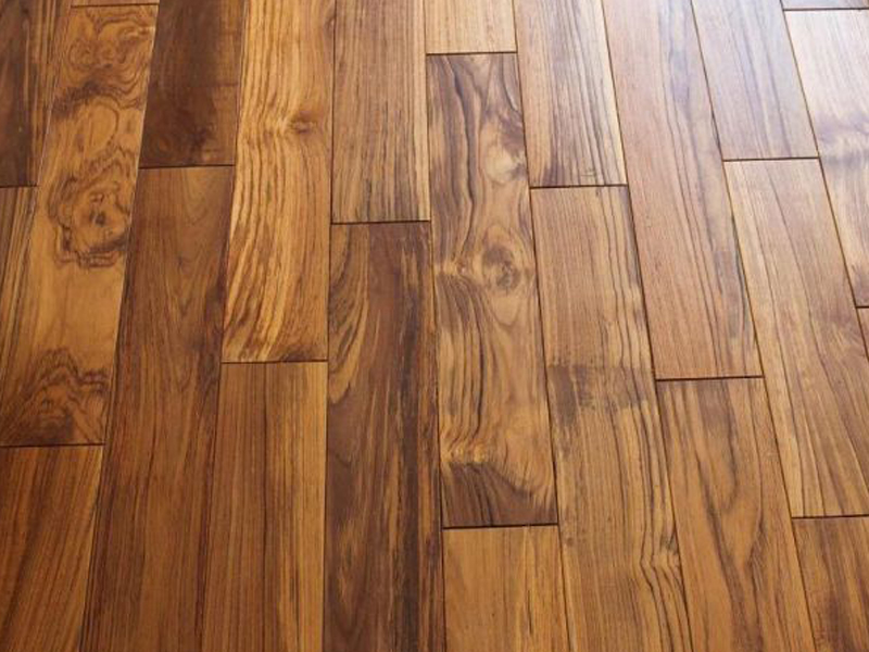 WOODEN FLOORING