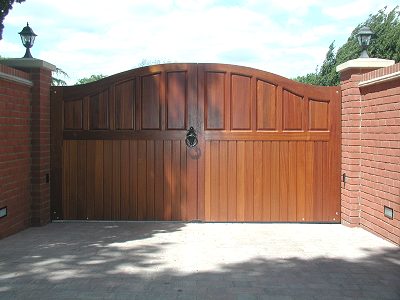 WOODEN GATES