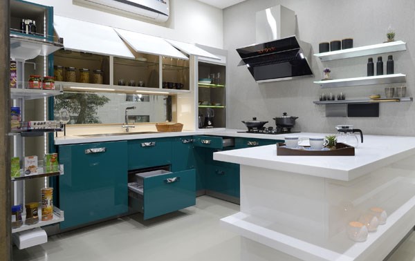 G-Shaped Kitchen