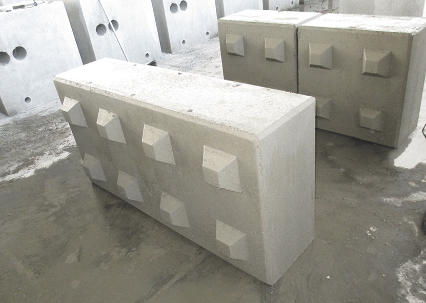 Interlocking blocks