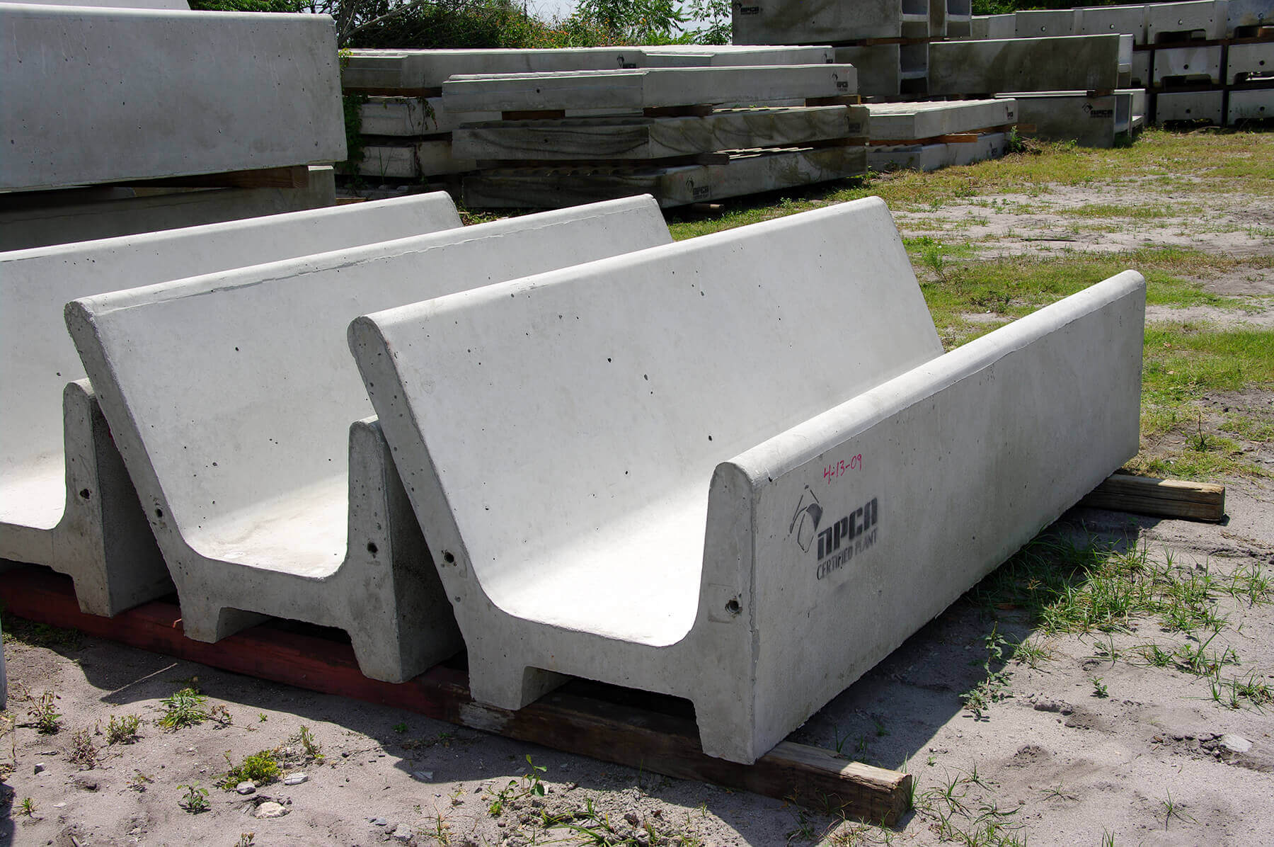 Cement and Precast Component