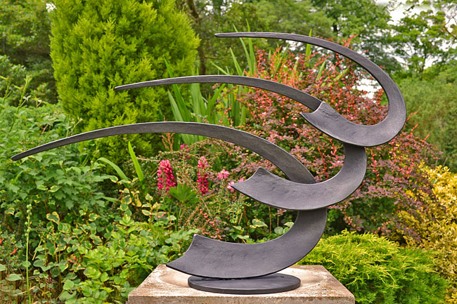 GARDEN SCULPTURE