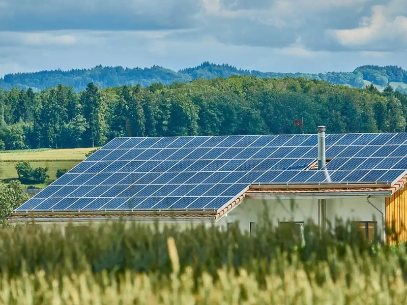 9 Advantages of On Grid Solar System for Residential Use