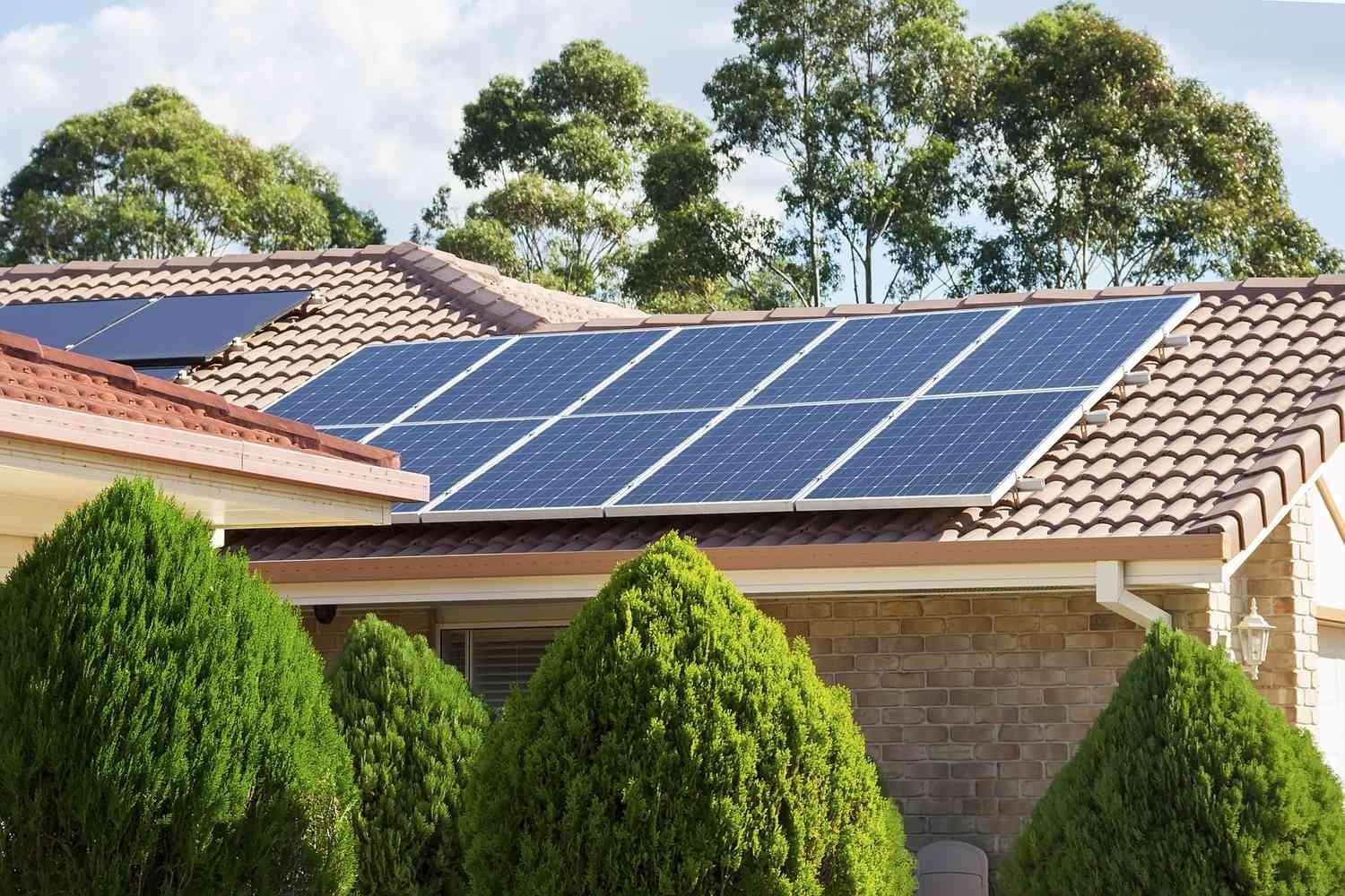 Solar Panel Ongrid | Complete Guide to On Grid Solar Panel Installation in Delhi | Soluvis Energy