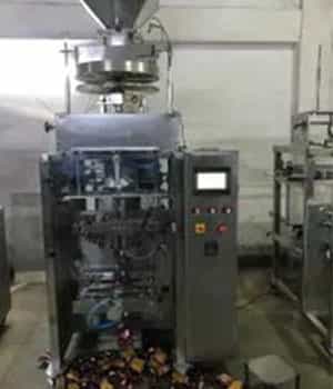 Pouch Packing Machine