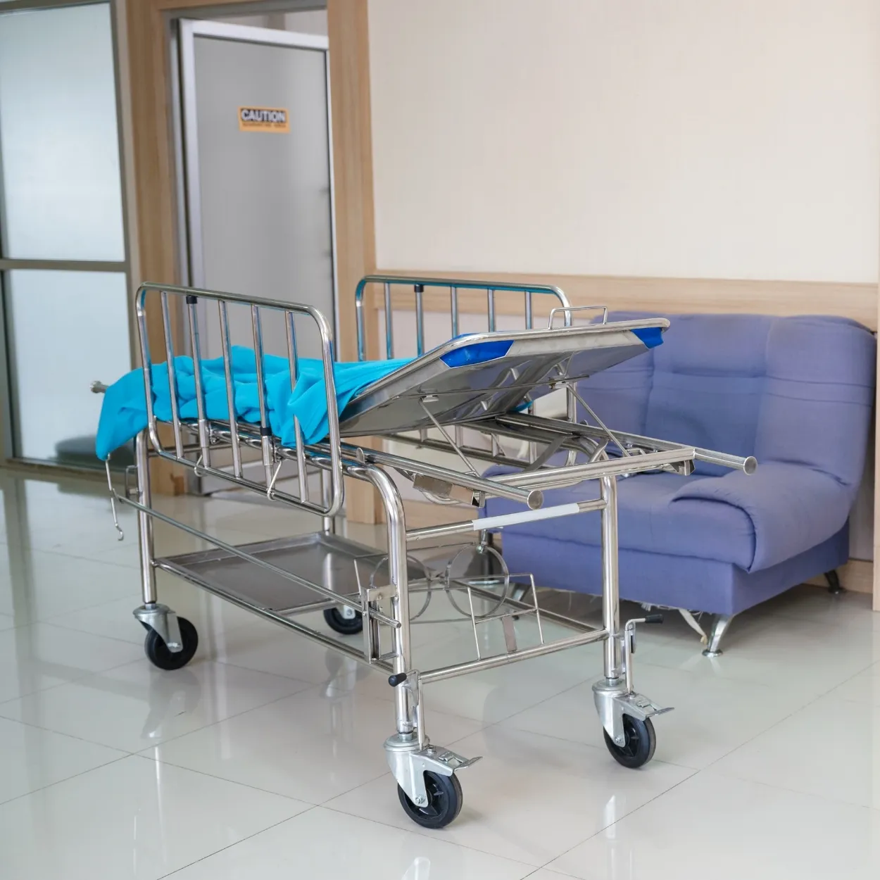 Medical Trolleys & Stretchers