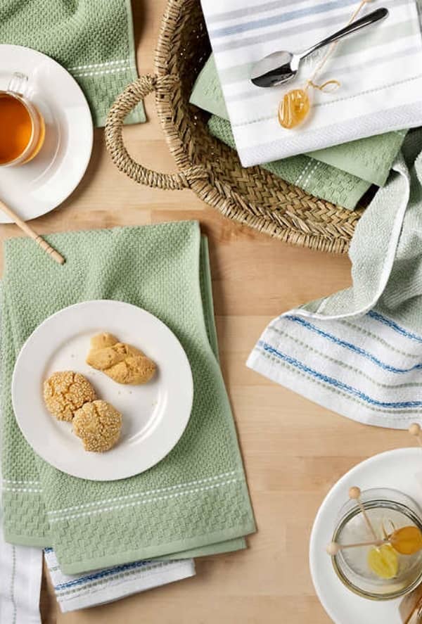 Napkins Towels And Food Packaging